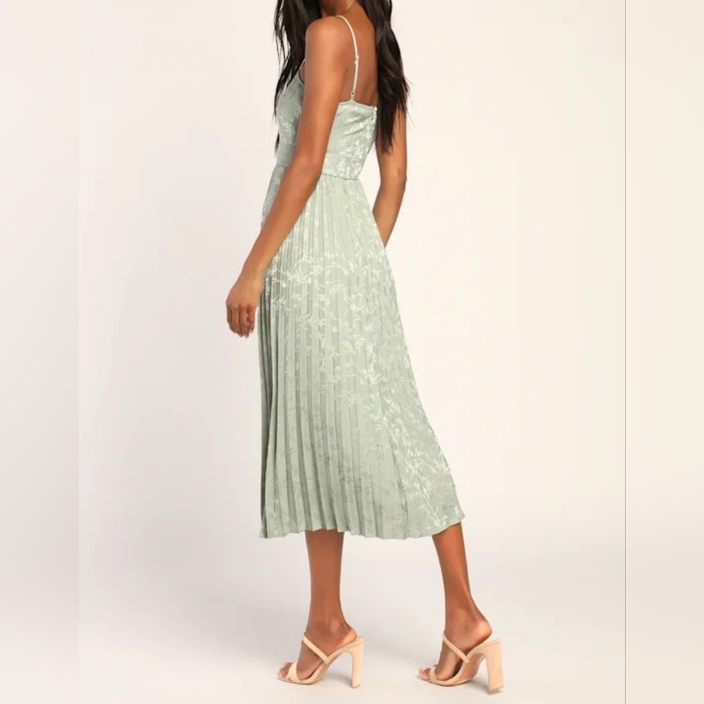 Lulus Regal Romance Sage Floral Jacquard Pleated Satin Midi Dress, Size Large - Picture 7 of 11